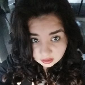 Meet your Posher, Valeria