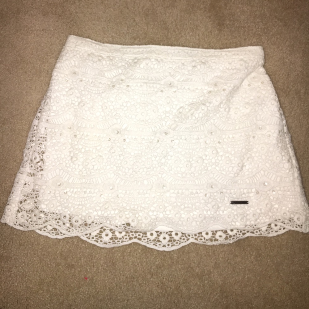 very cute Abercrombie and fitch skirt!