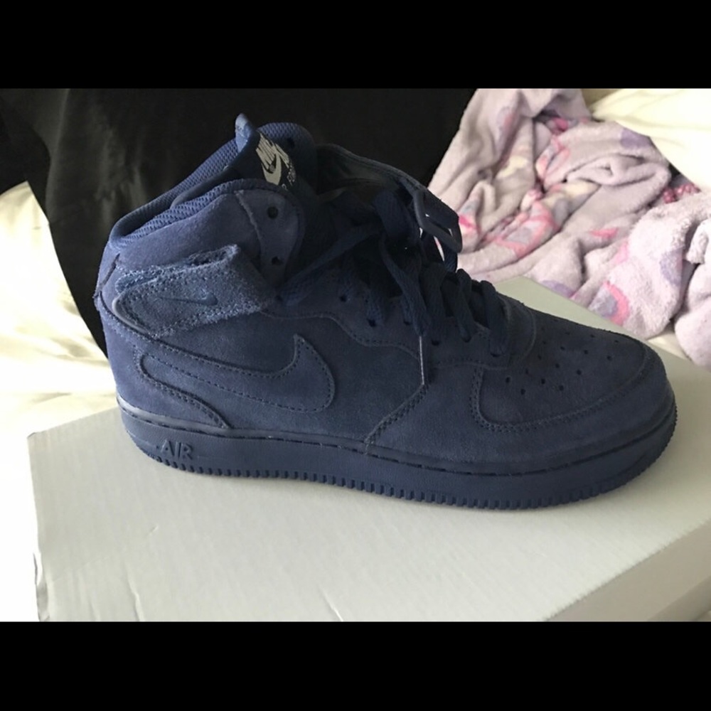 Navy Air Force 1 Mid