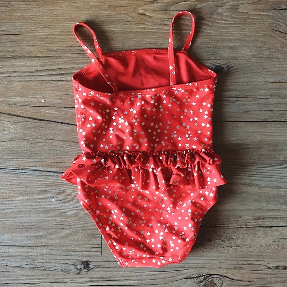 Old Navy Swim - NWOT Baby / Toddler red star swimsuit/ 18 - 24 mth Old Navy Swim - NWOT Baby / Toddler red star swimsuit/ 18 - 24 mth