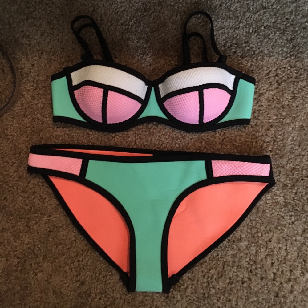 XS Triangl Swimsuit