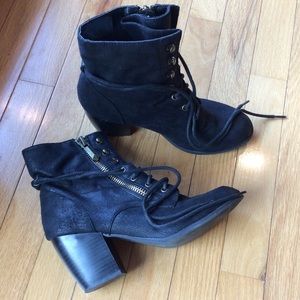 8 1/2 black boots with gold zipper