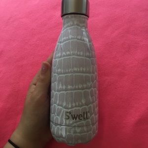 SWELL BOTTLE!!!!!!!! Used once!!!!