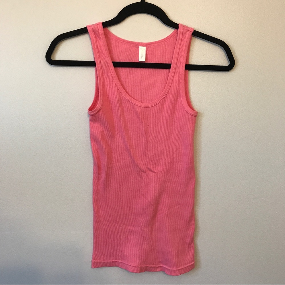 💠 NWOT Basic pink tank