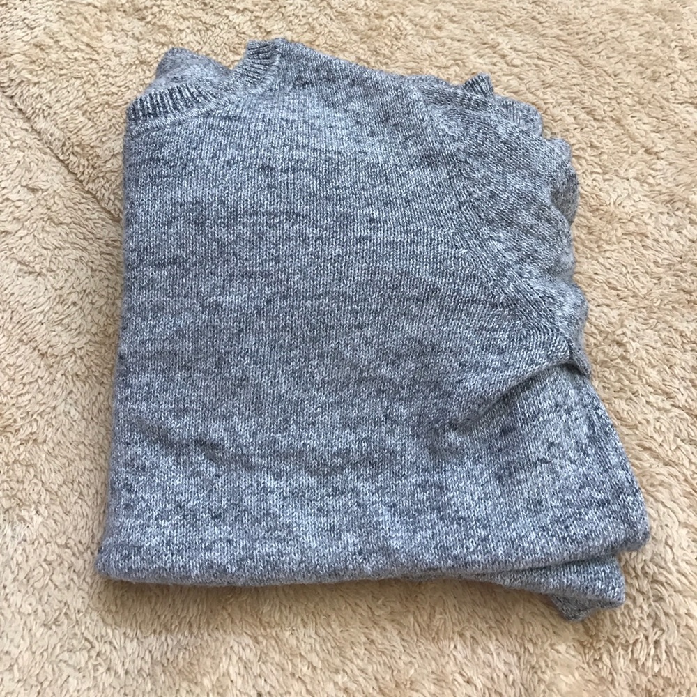 🌚gray sweater - Picture 2 of 4