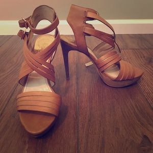 Vinco Camuto heels