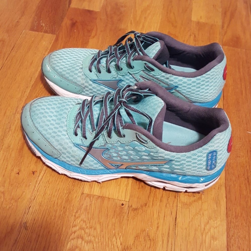 Mizuno size 7.5