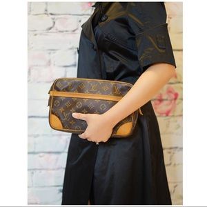 Louis Vuitton Makeup Large Pouch or evening clutch