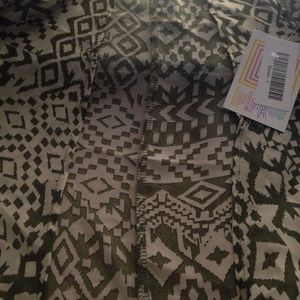 Lularoe bianka size 1