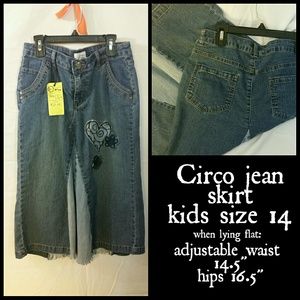 Circo jean skirt kids size 14. Long. Modest.