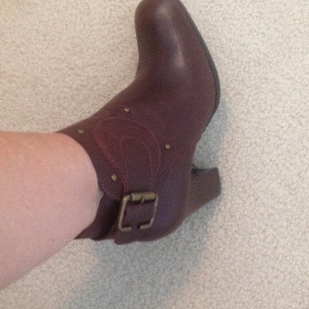 aNA brown leather ankle boots - Picture 2 of 5