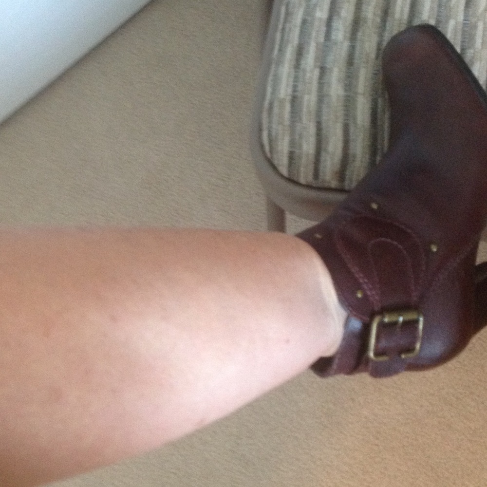 aNA brown leather ankle boots - Picture 3 of 5