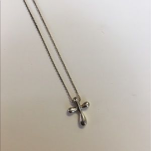 Tiffany&Co. Elsa Peretti Cross Pendant