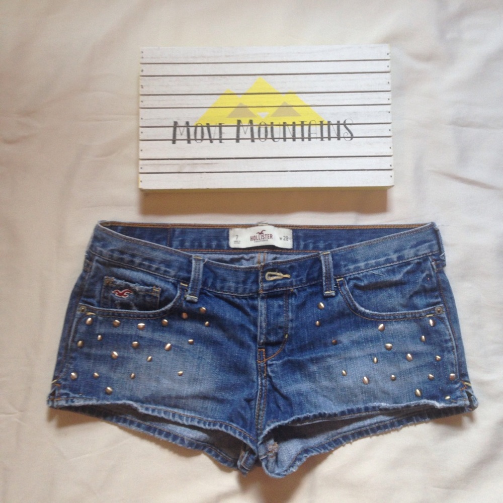 Hollister studded shorts