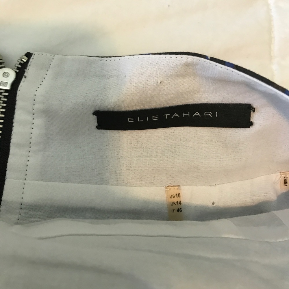 Elie tahari skirt size 10. - Picture 2 of 3
