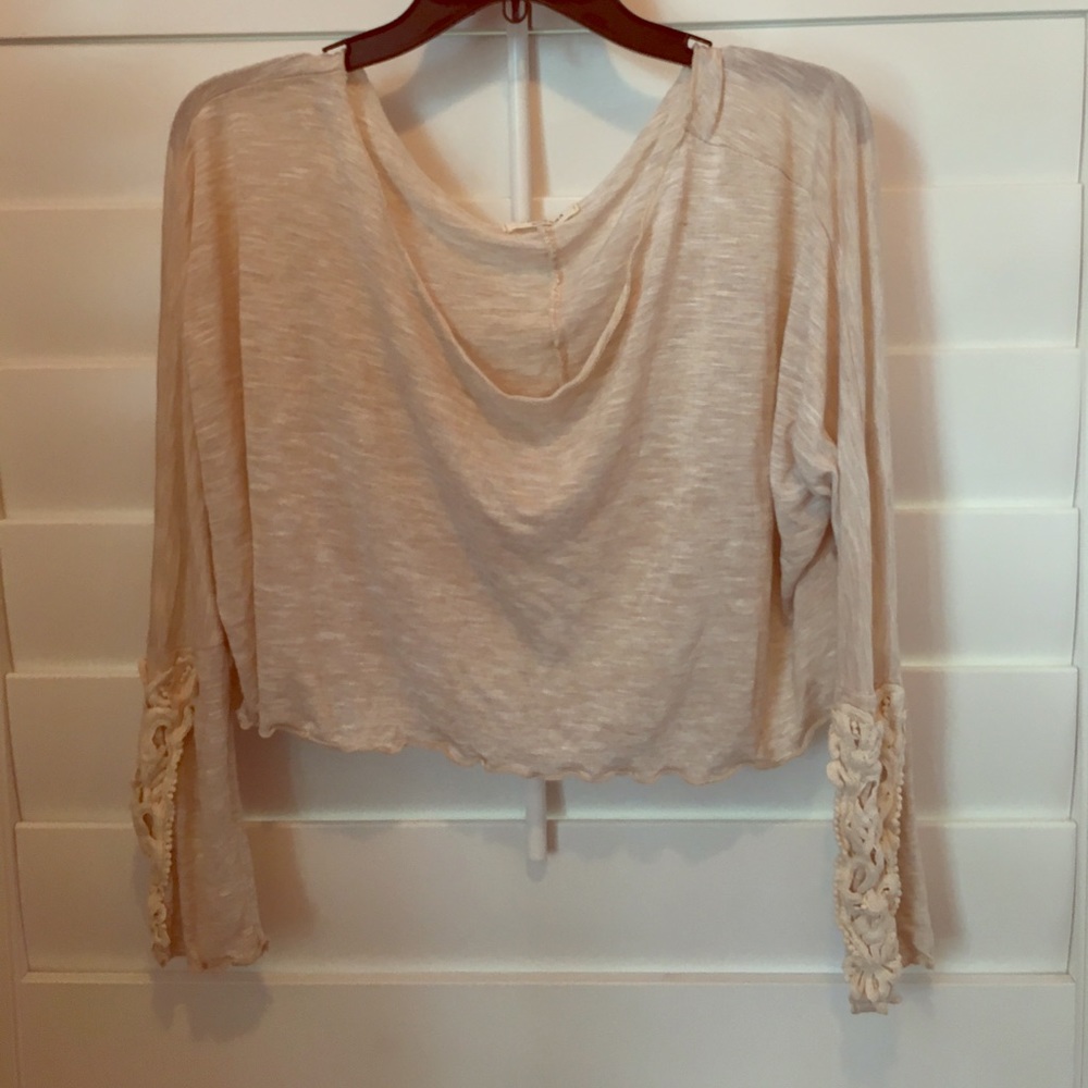 Embroidered Cropped Tee