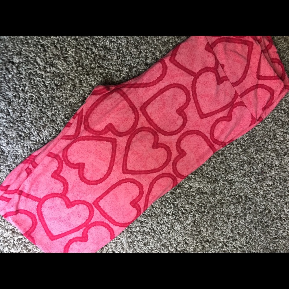 New never worn Lularoe heart leggings Tc