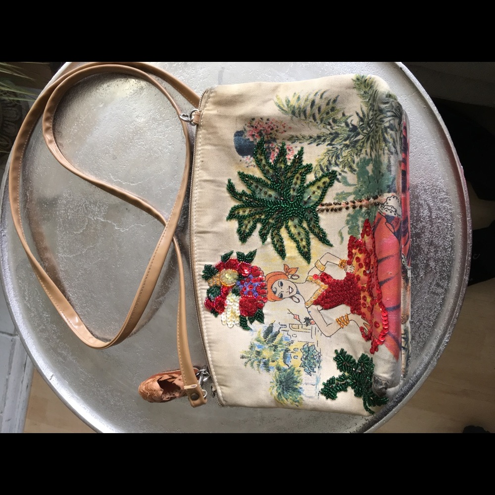 Women's purse