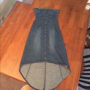 Large strapless denim dress