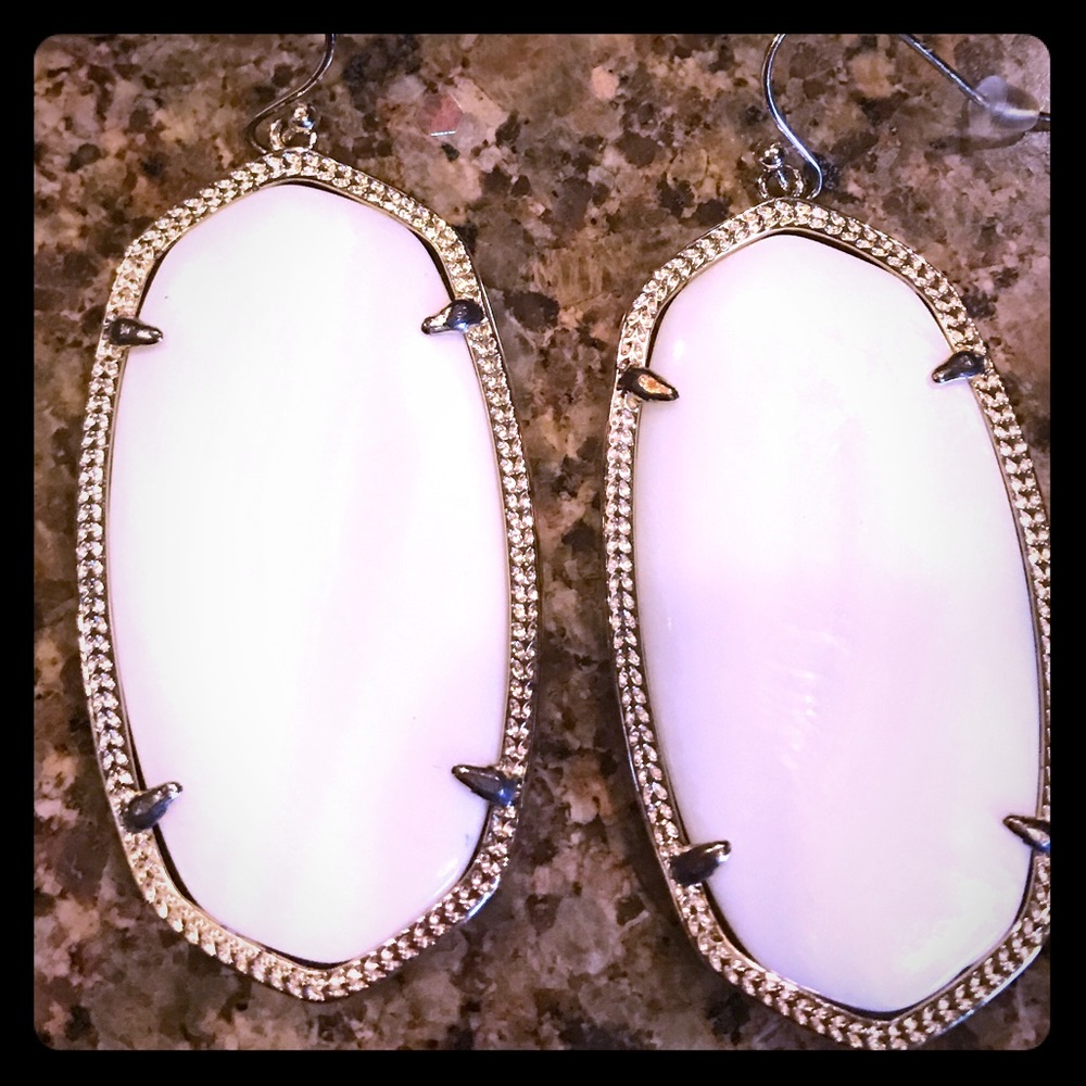Kendra Scott White Pearl Danielle