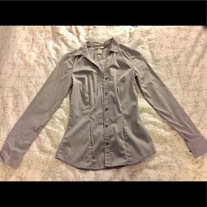 H&M Fitted Gray Button Up Shirt
