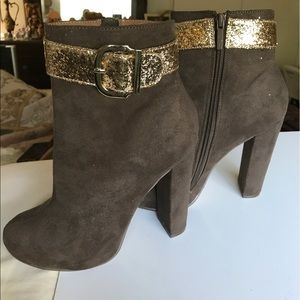 Michael Antonio Brown Gold Platform Ankle Booties