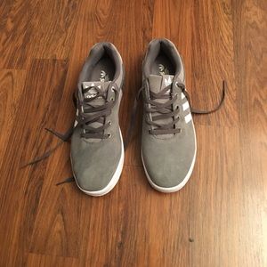 Adidas invader low top size Men's 11