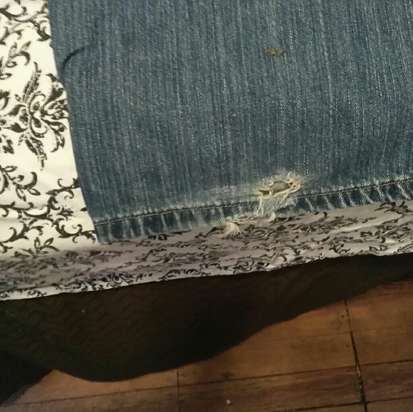 Jeans - Picture 2 of 4