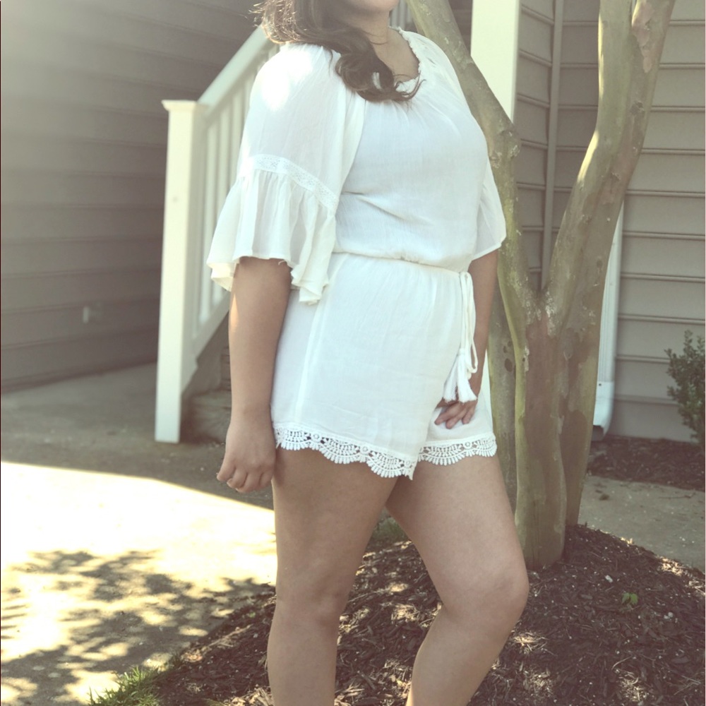 WHITE SUMMER ROMPER