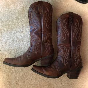 Ariat Hertiage Vintage Western Boots