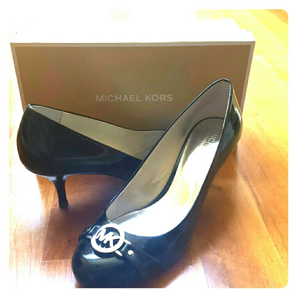 Michael Kors black patent leather MK pumps