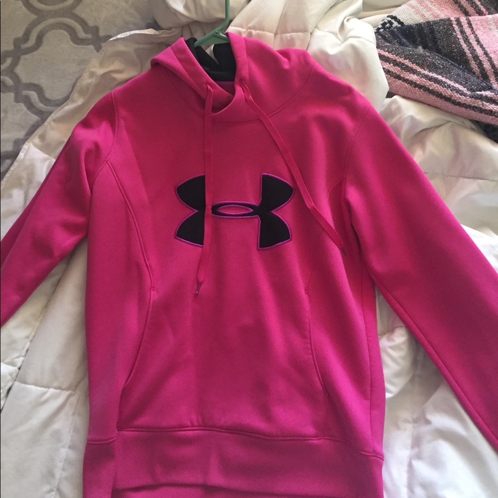 Pink Under Armour sweatshirt
