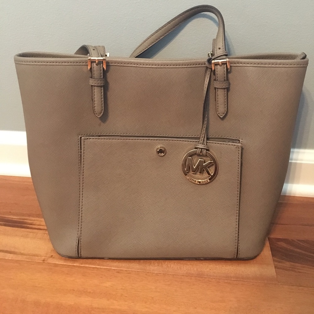 Michael Kors Jet Set Travel Large Leather Tote