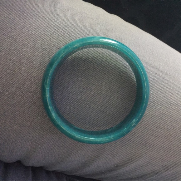 Wide Plastic turquoise color bangle large - Picture 3 of 3