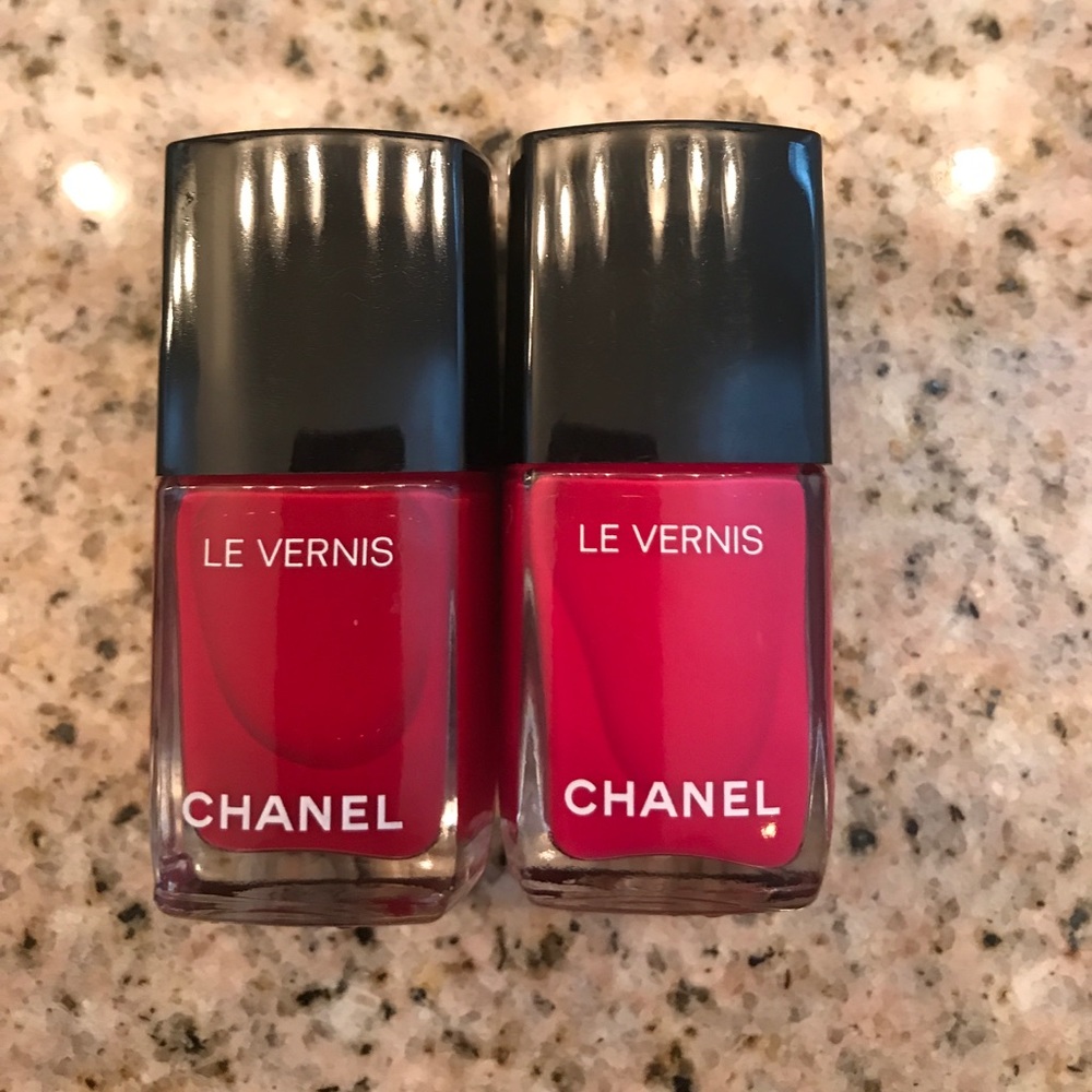 Chanel 💯 authentic nail lacquer never used new