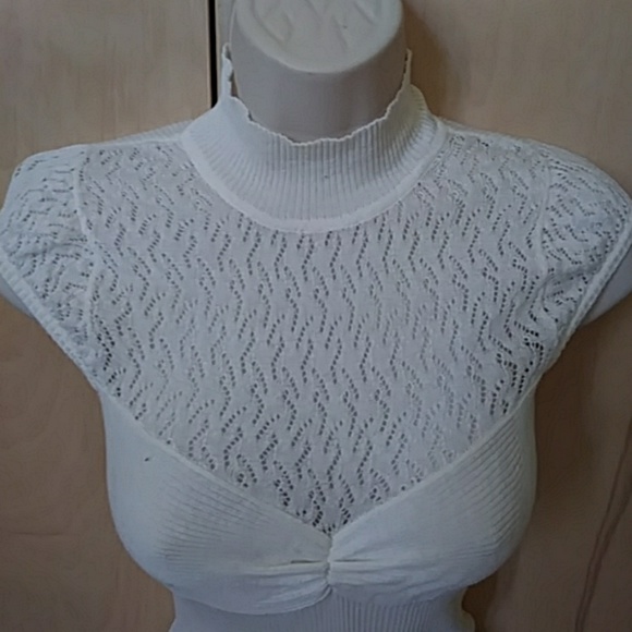 Beautiful Detailed Top by Rampage - Picture 2 of 4