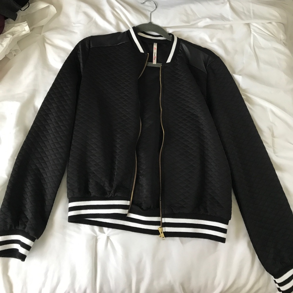 Black lightweight jacket