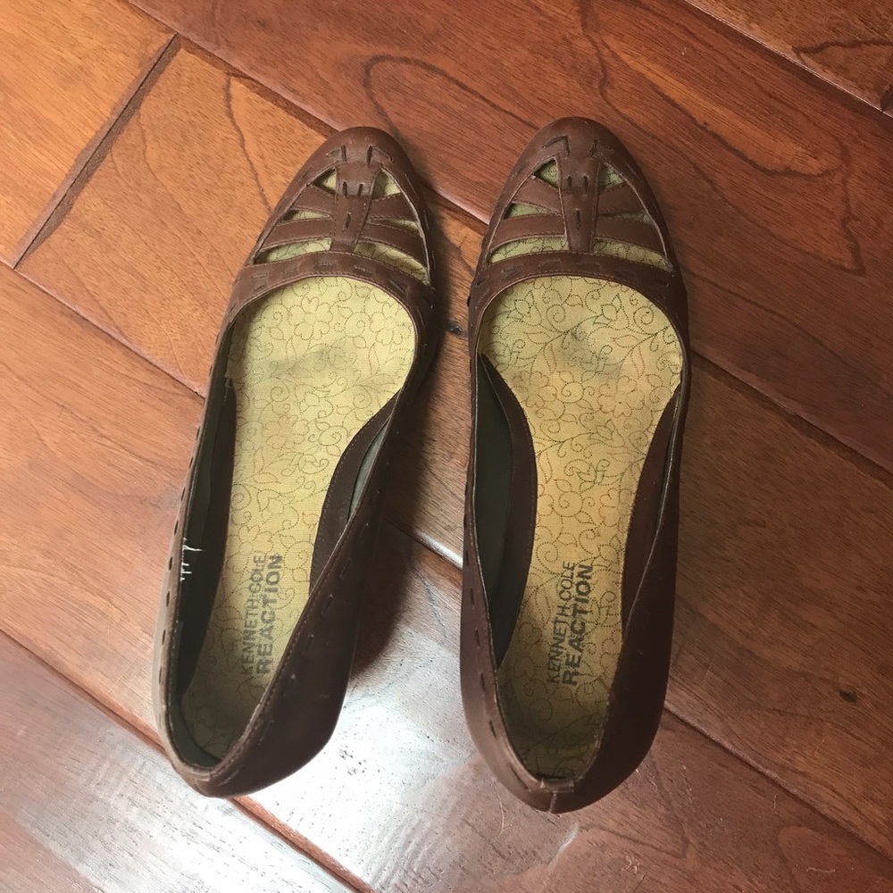 Kenneth Cole Reaction brown leather pump 8m