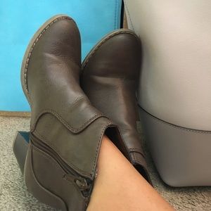 Old Navy brown booties with heels