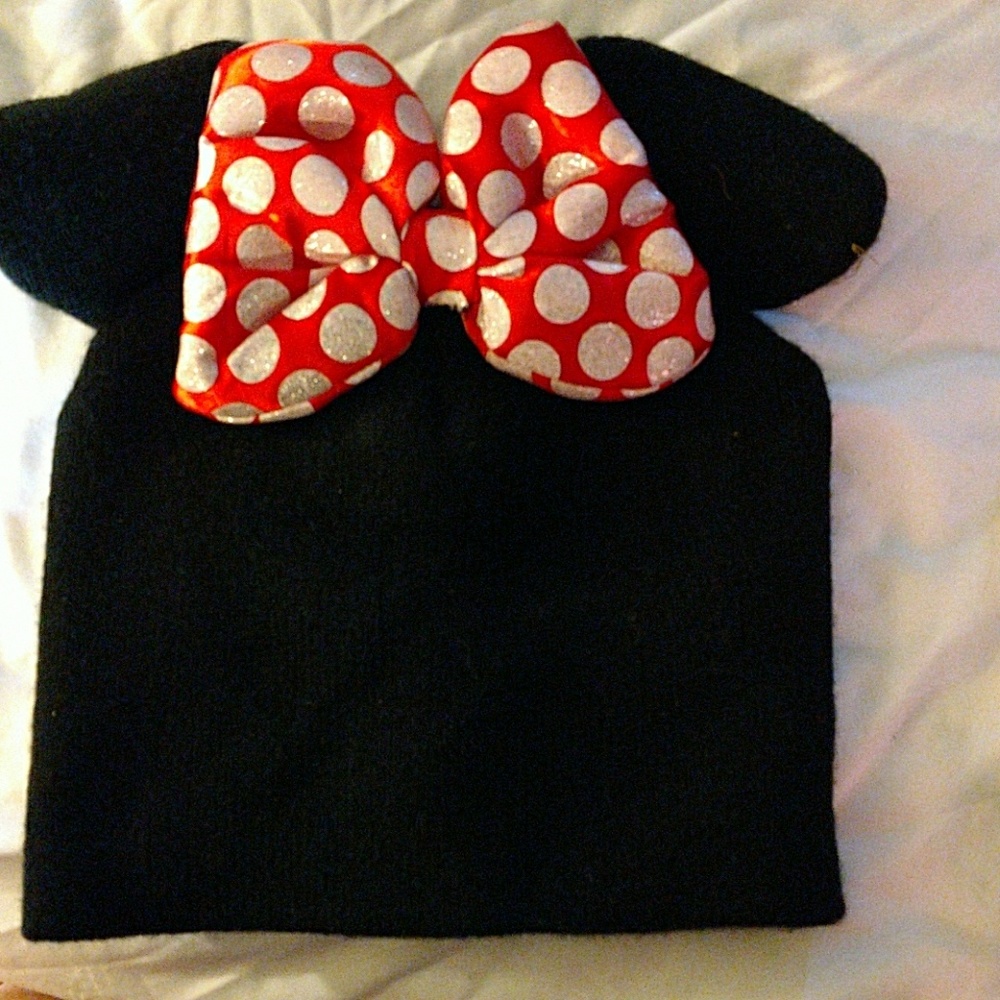 Minnie mouse beenie