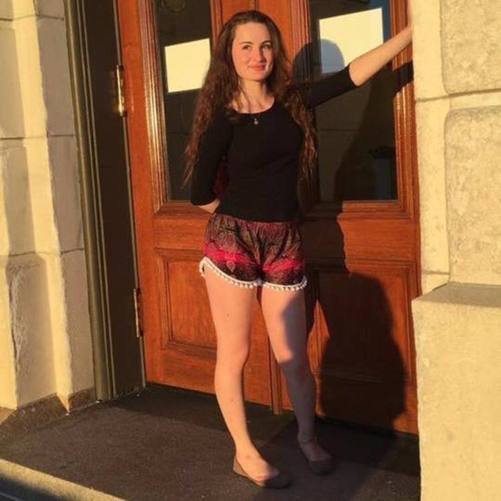 Meet your Posher, Ariella