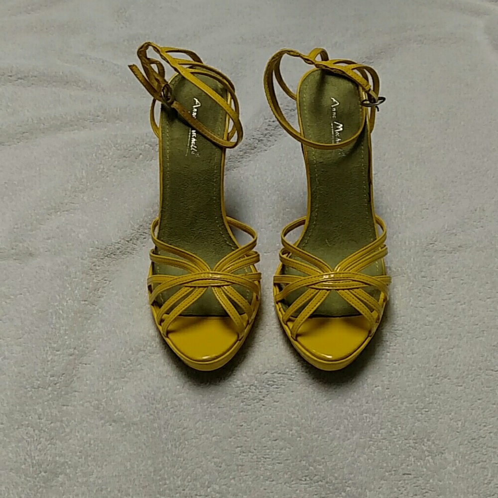 Open toe sandles