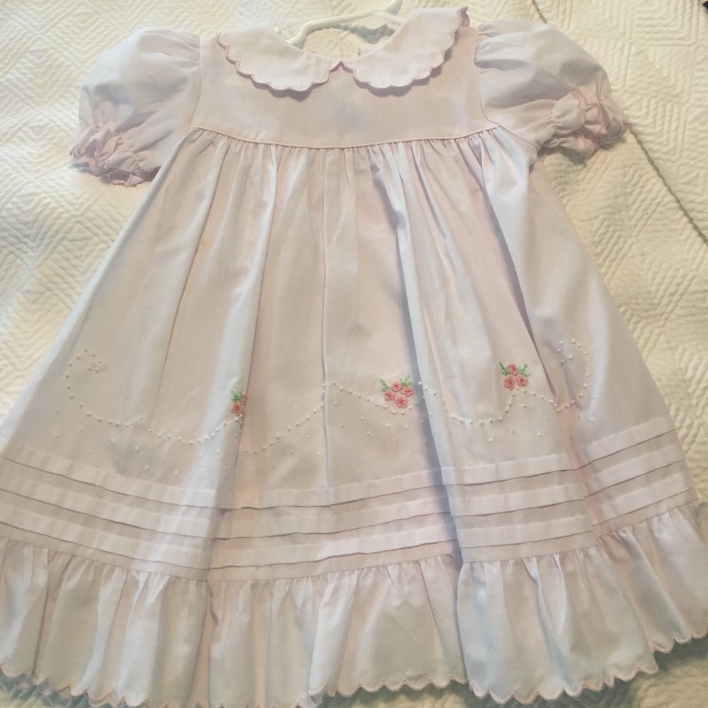 Precious summer dress with lovely details