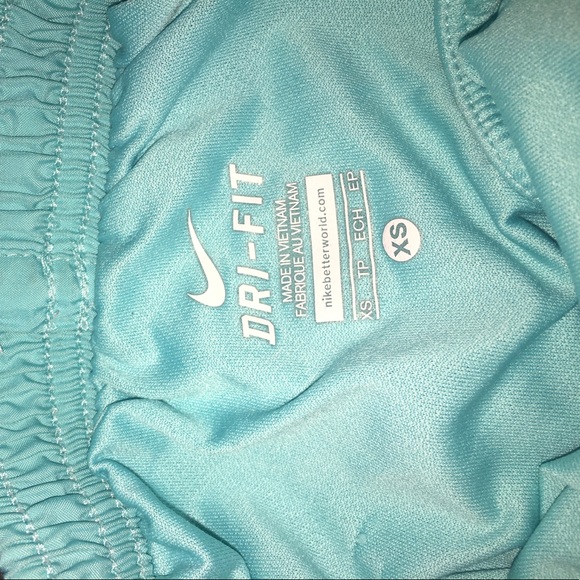 Blue nike running shorts - Picture 3 of 3