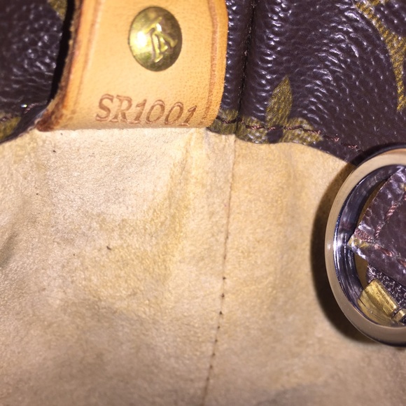 🛑SOLD🛑Authentic Louis Vuitton Monogram tote. - Picture 3 of 8