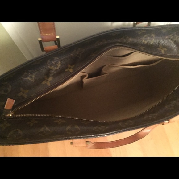 🛑SOLD🛑Authentic Louis Vuitton Monogram tote. - Picture 4 of 8