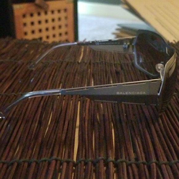 Balenciaga Sunglasses - Picture 2 of 3