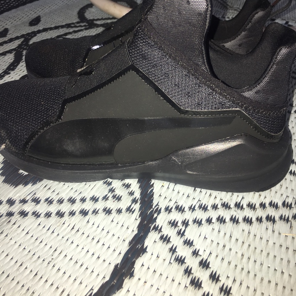 Pumas - Picture 2 of 3