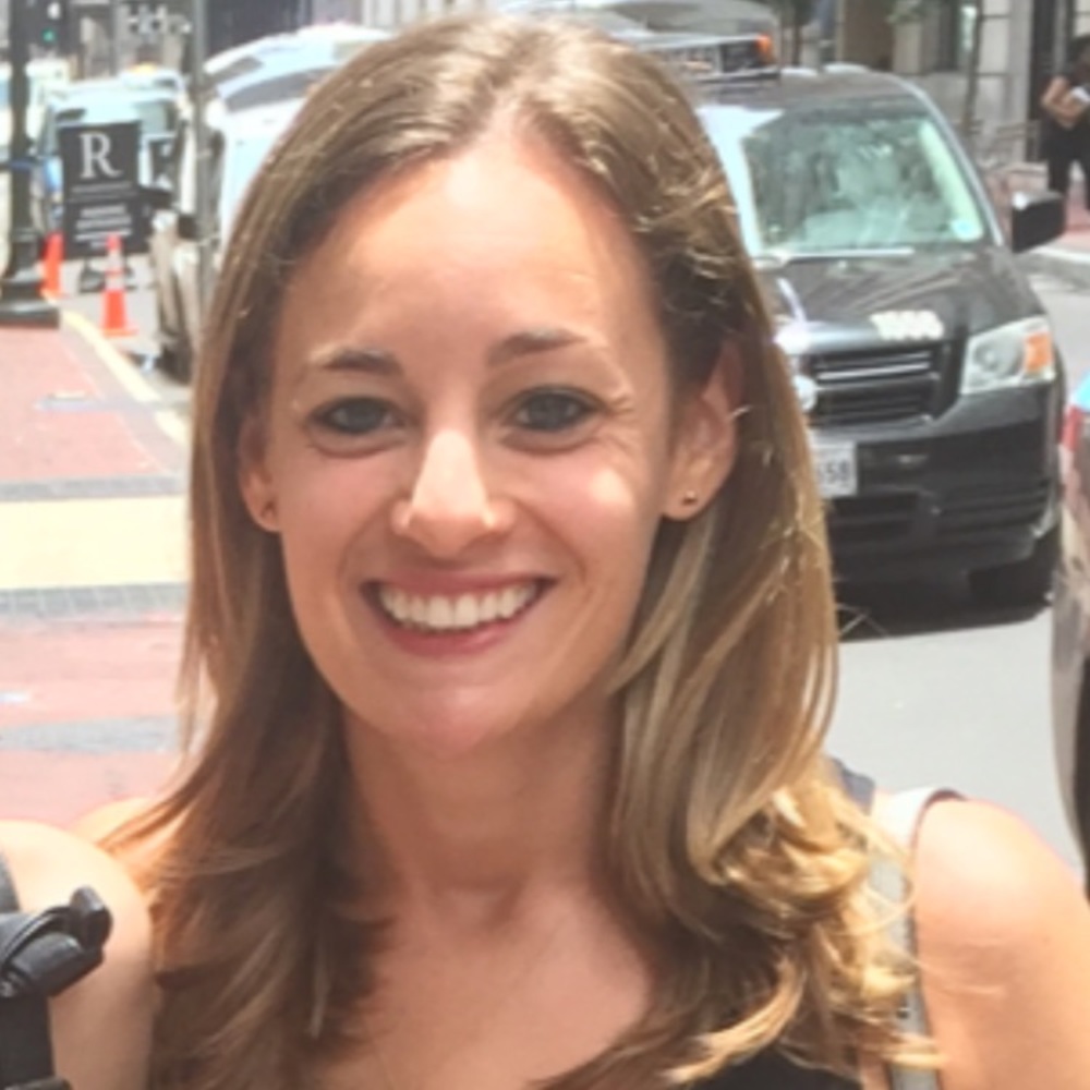 Meet your Posher, Lauren