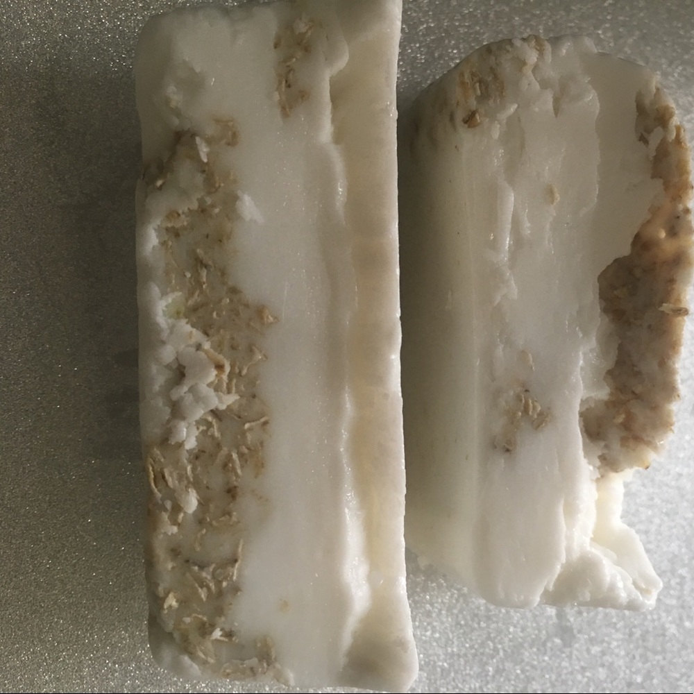 Oatmeal mandarin mango soap bars